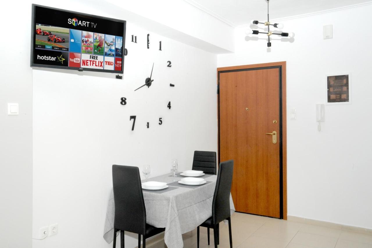 C3 Modern Spartan Apartment Bagian luar foto
