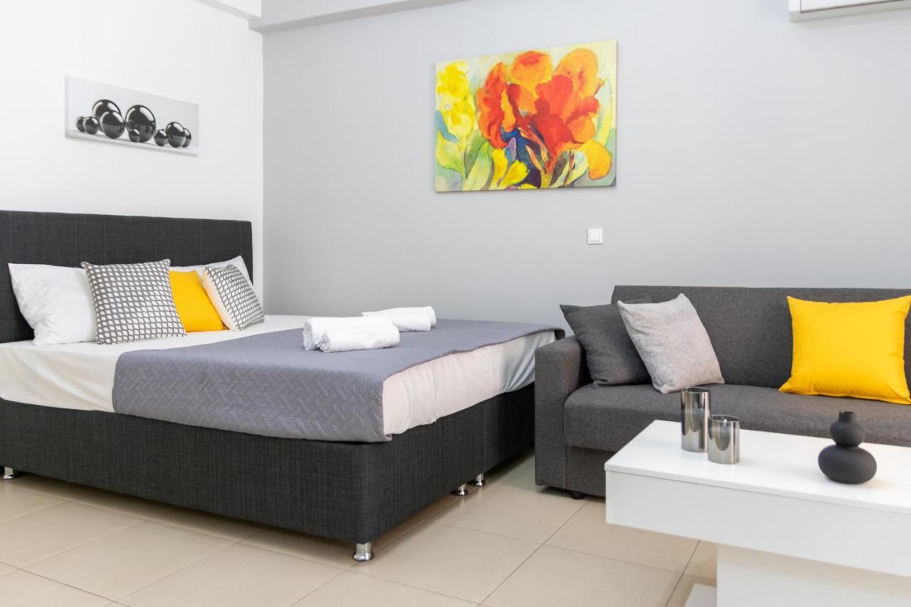 C3 Modern Spartan Apartment Bagian luar foto